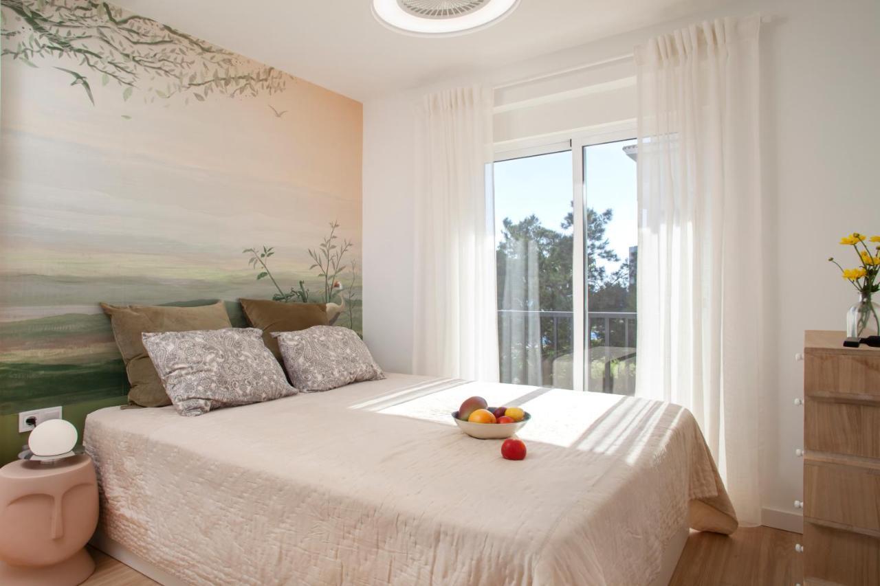 Lovely Beachfront Apartment In Calahonda Sitio de Calahonda Buitenkant foto